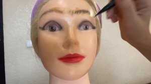 ASMR кукла. Расслабляющее видео асмр 17