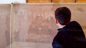 Школьники читают РЭП про школу РЖАКА