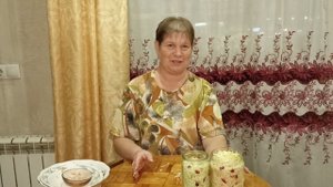 Квашенная белокочанная капуста с клюквой и морковью