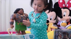 GIANT SURPRISE BOX - DISNEY - MOANA, MAUI AND MORE!!