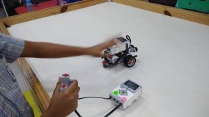 Lego EV3 Master Slave Programming using Bluetooth Connection - RFL Ahmedabad (8980172306)