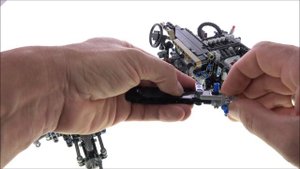 LEGO Realtime Build LEGO Technic 42110 Land Rover Defender