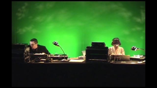 Letizia Renzini vs Romeo Castellucci "Conferenza muta" смотреть онлайн