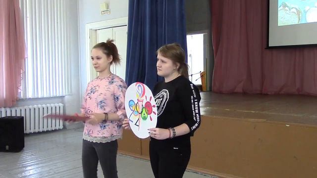 Защита "Эмблемы Фестиваля" на школьном Фестивале "Полезные привычки