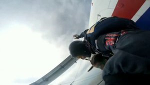 ПРЫЖОК С ПАРАШЮТОМ 😏 в 14 лет😅