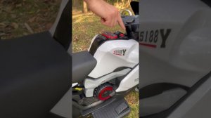 Motocicleta electrica cu 2 motoare pentru copii, sezut din piele si lumini in roti – LB5188