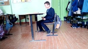 Чем школьники занимаются на переменах