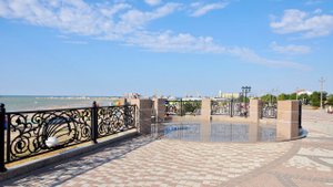Ейск: детский пляж Меляки, ул. Победы