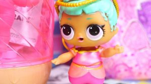 МУЛЬТИК ЛОЛ Капсула КУКОЛКА ЛОЛ пытается выбраться! LOL Genie Мультик про Куклы лол сюрприз