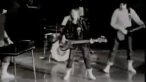 Suzi Quatro - Devil Gate Drive