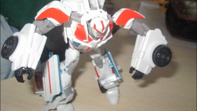 Transformers Bumblebee трансформеры роботы