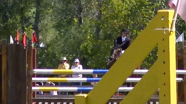 Eliza Farren & Fuscia Diamond OI Stadium смотреть онлайн