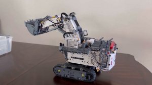 LEGO Technic 42100 Liebherr R 9800 Excavator - Function Demo
