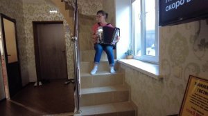 29.09.2024. По пути домой попали в песчанную бурю. Развлекаем себя как можем.