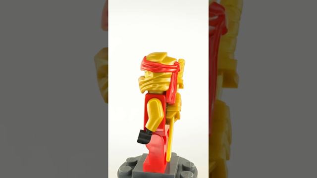 Golden Kai Minifigure from LEGO Ninjago Crystalized set Lloyd’s Golden Ultra Dragon (71774) смотреть онлайн