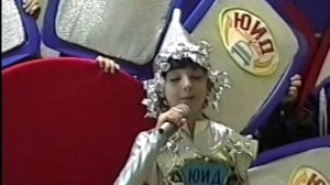 Лучшая агитбригада ЮИД. Солист-Ростислав Кузьмин.