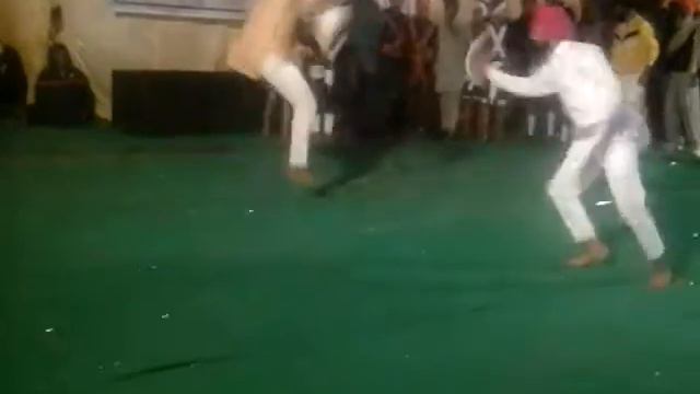 Sahib zada baba ajeet singh gatka shiri paonta sahib men gatka hp смотреть онлайн