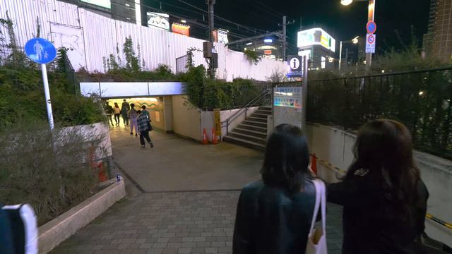 4K・ Новые краски Синдзюку смотреть онлайн