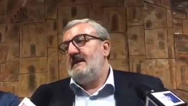 Ilikepuglia TV: Michele Emiliano su Reddito di Dignità смотреть онлайн