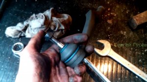 Замена рулевого наконечника на Рено Сандеро