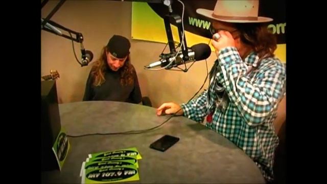 Big Toe Band Rocks Sams Diego Show смотреть онлайн