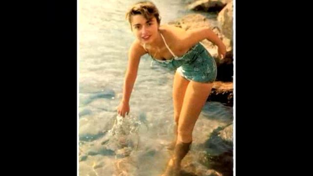 Anna Maria Alberghetti, Carnival: Love Makes The World Go Round смотреть онлайн