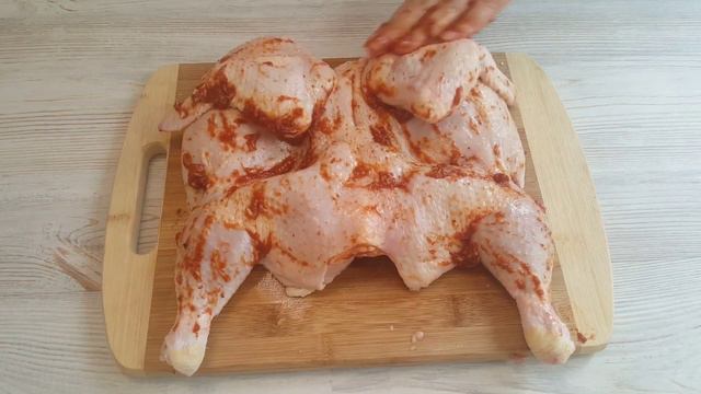Курица целиком на мангале на решетке (маринад для курицы) 🍗