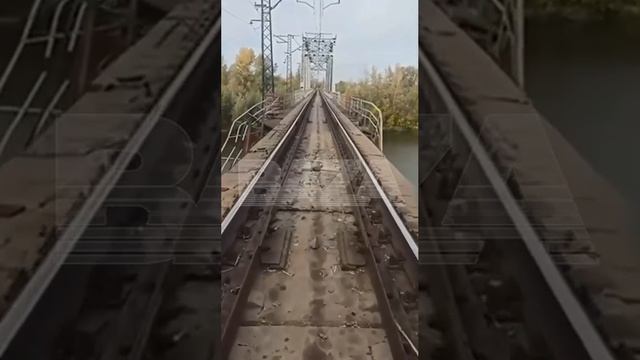 Появилось видео последствий взрыва на железнодорожном мосту в Самарской области