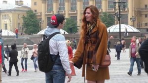 Поцелуй при знакомстве -- Пикап Пранк Шоу