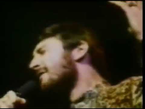 The Mamas & The Papas California Dreamin' смотреть онлайн