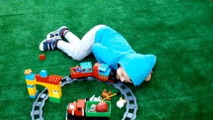 Железная дорога Lego. Играем в железную дорогу с набором Лего.