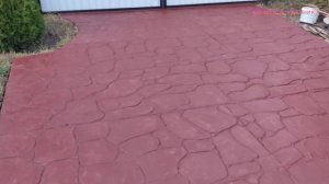 Крашу бетонную дорожку