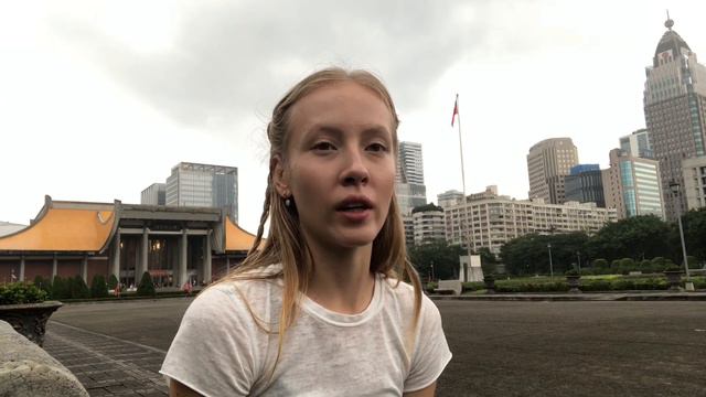 Что такое модельный контракт. Поездка моделью заграницу.