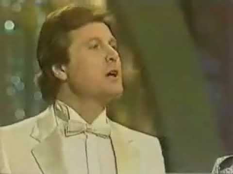 Здравствуй, мир Песня года 1986г смотреть онлайн