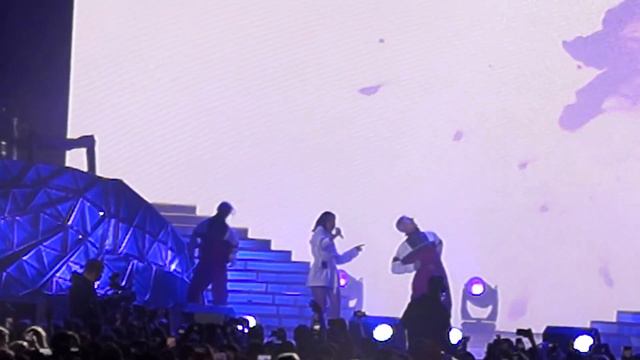 Елена Темникова - BIG LOVE SHOW 2018 | 9 февраля | Ледовый Дворец | Санкт-Петербург смотреть онлайн