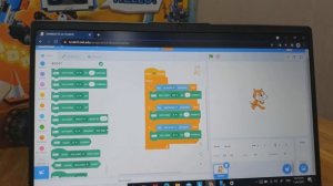 How to programme a Lego Boost robot to move using Scratch - Tutorial 1