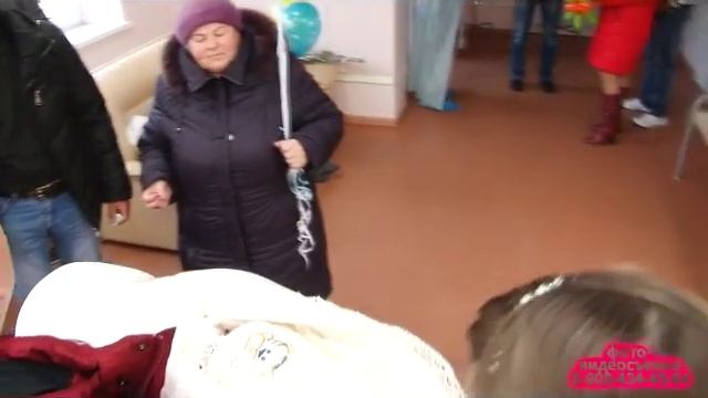 ВЫПИСКА из роддома 12,12,2016г. перинатальный центр смотреть онлайн