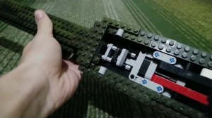 Стреляющая винтовка с магазином из лего техник