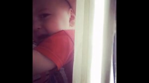 Плачущий малыш