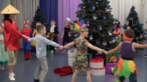 Праздник у детей старшей группы «Новогодний переполох, или Ну, Новый год, погоди!» 22г