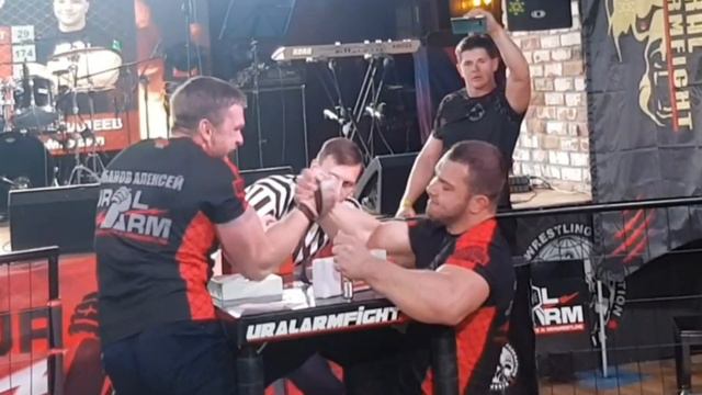 URALARM 6.10.2019 вся борьба Шавалеев - Лобанов АРМРЕСТЛИНГ ARMWRESTLING