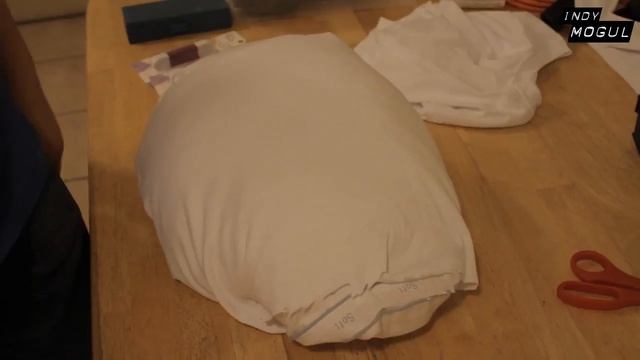 Fake Pregnancy Belly: How-To DIY : BFX