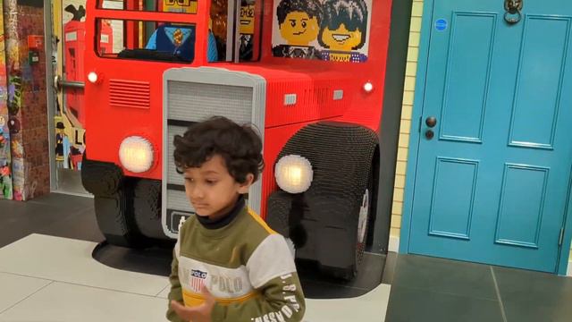 Lego store #lego #legocars #legostore #lego #london #kidsfun #toys смотреть онлайн