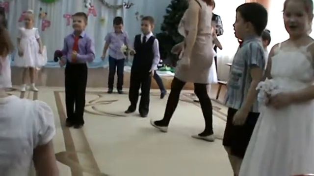 Кременки. Сад. утренник 8 марта2017 смотреть онлайн