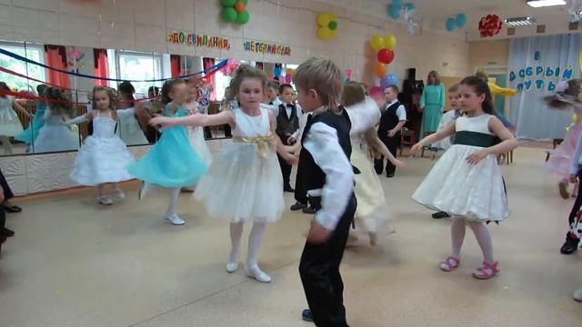 15. Выпускной Маячок 2015- танец "Вставай с первыми лучами" смотреть онлайн