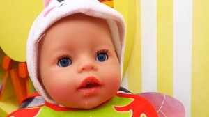 Беби Бон Хлоя отправляется в магазин за покупками! Видео для девочек с Baby Born