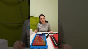 Распаковка планшета Apple iPad и обзор приложения PECS 4+