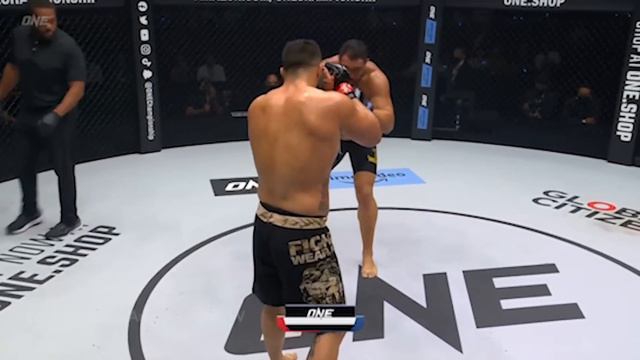 مسابقه کامل امیر علی اکبری | Amir Aliakbari vs. Mauro Cerilli смотреть онлайн