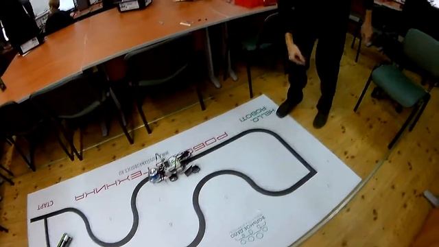 Рабочая обстановка на кружке Lego робототехники в Колледже "Царицыно" смотреть онлайн