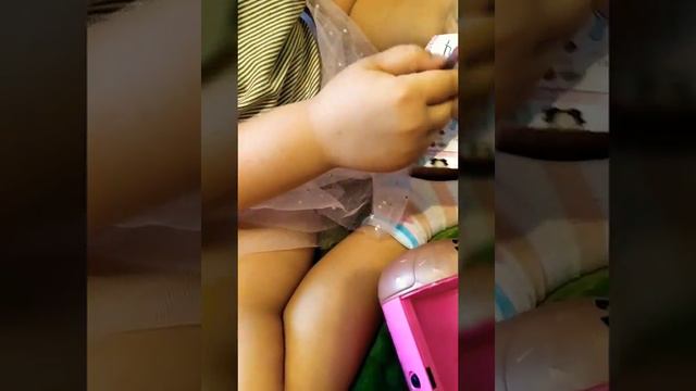 Распаковка куклы LOL original в капсуле. #маленькийблогер#куклалол